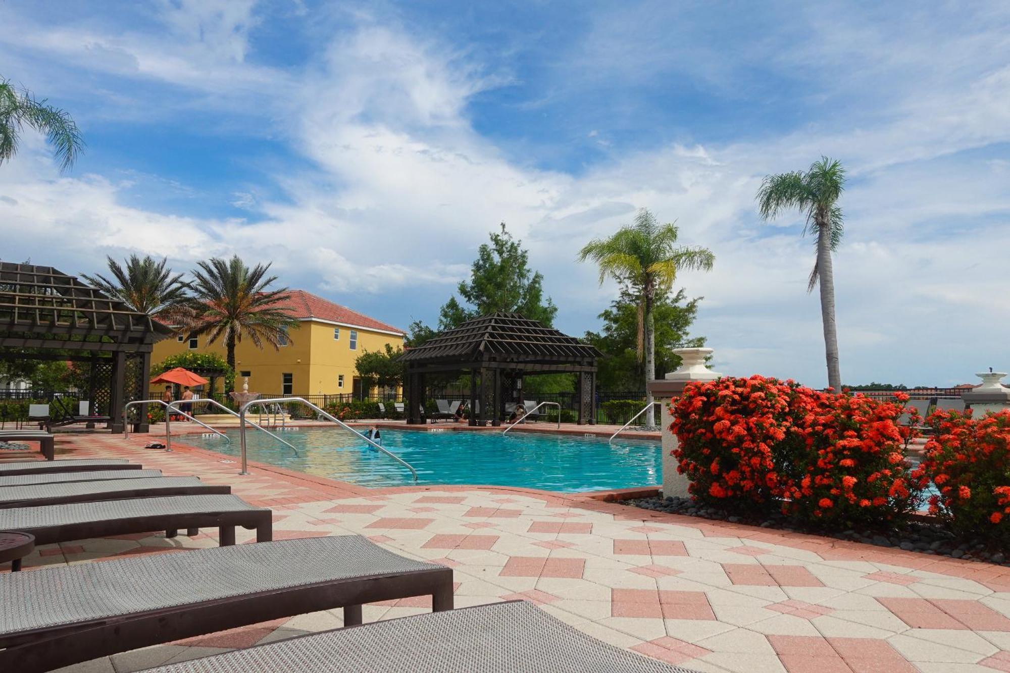 Waterfront Brand New Modern Luxury 8 Bedroom Pool House! Sleeps 16 Kissimmee Ngoại thất bức ảnh