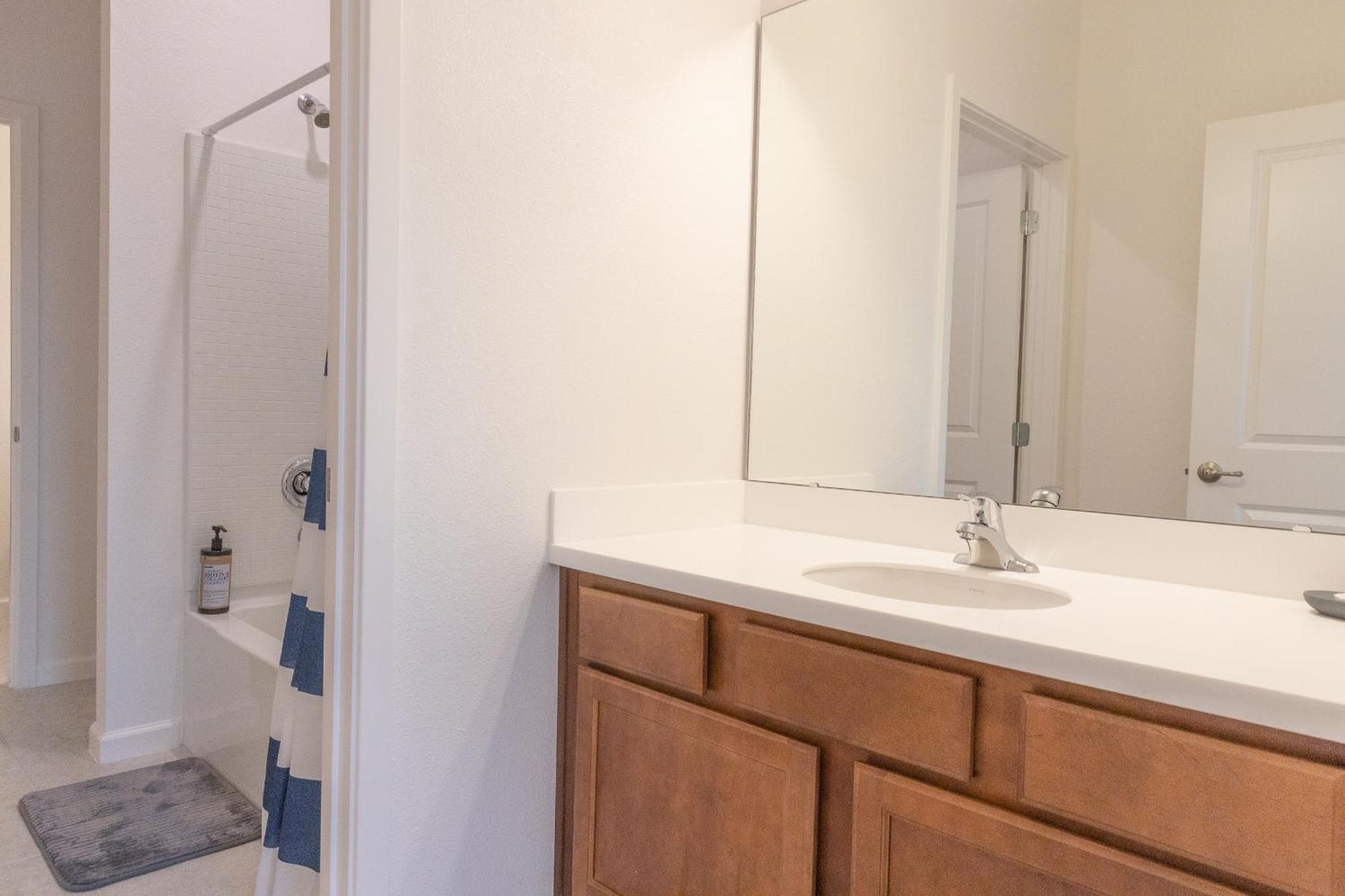 Waterfront Brand New Modern Luxury 8 Bedroom Pool House! Sleeps 16 Kissimmee Ngoại thất bức ảnh