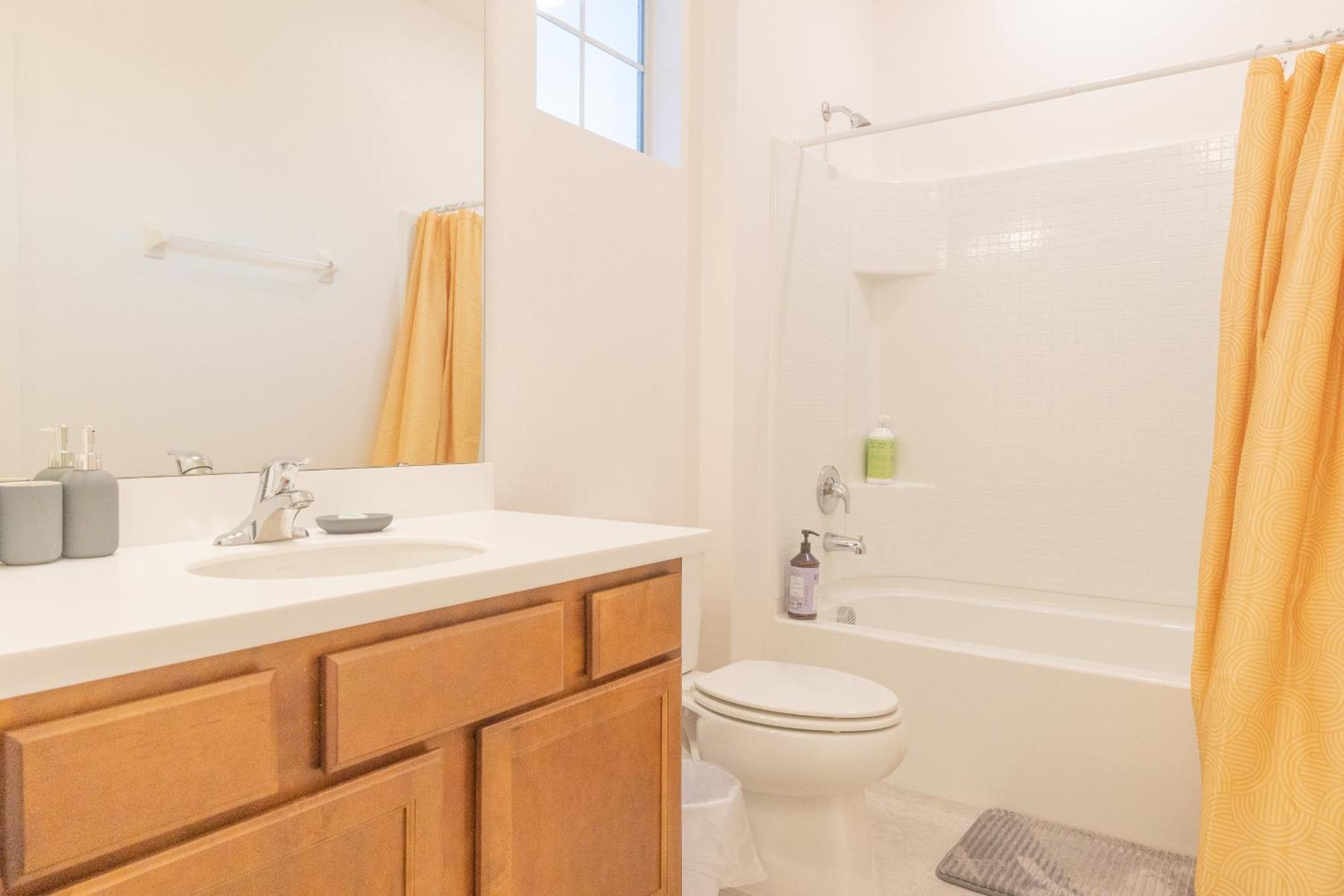 Waterfront Brand New Modern Luxury 8 Bedroom Pool House! Sleeps 16 Kissimmee Ngoại thất bức ảnh